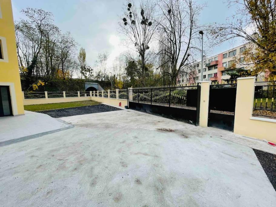 Masion Belle Vue Apartment Sarcelles Exterior photo